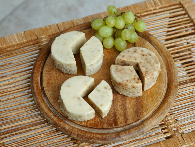 Vegan steamed rice cheese