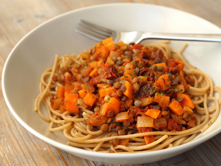 Sundried tomato spaghetti Bolognese vegan