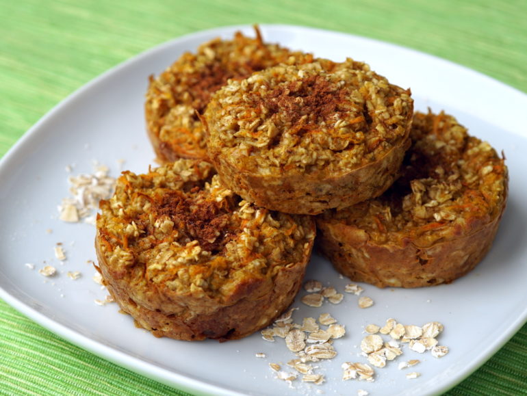 Carrot cake oatmeal muffins vegan